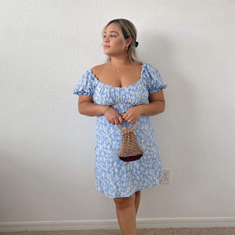 Hi 🤍 You may be shopping an impulsive purchase ✨